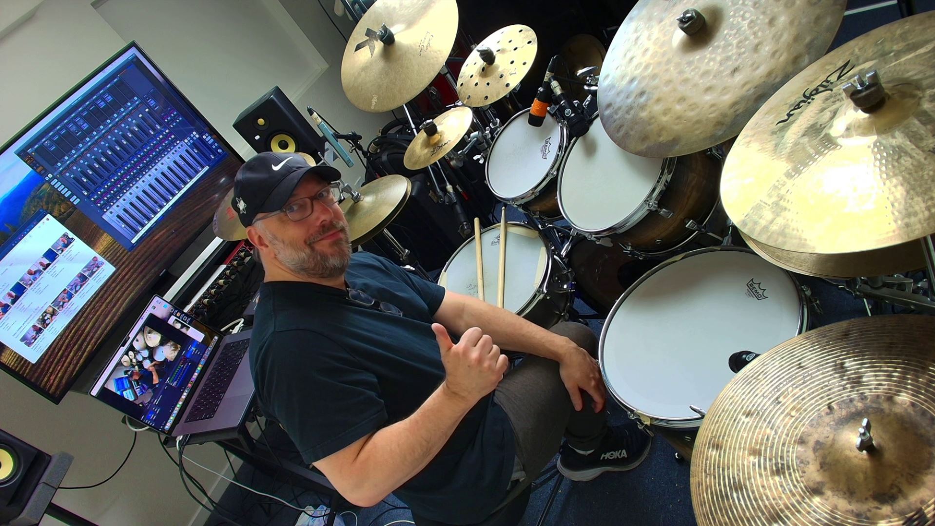 drummer Steve Holmes
